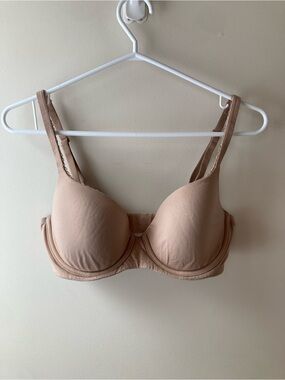 Body by Victoria T-shirt Nude Bra